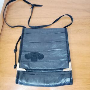 VTG Fiocchi Black Leather Shoulder Purse Small 7" Thin Hand Bag Italian Flower
